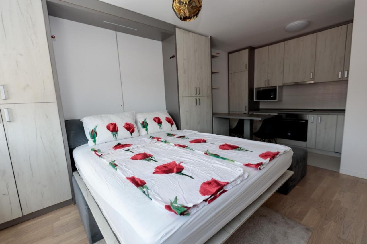 Apartman Skver Tuzla Exterior photo